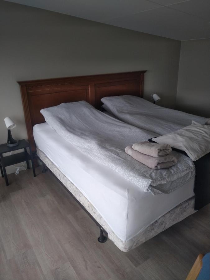 Guesthouse Maddy Husavik Bagian luar foto