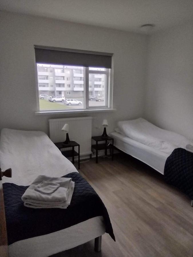 Guesthouse Maddy Husavik Bagian luar foto